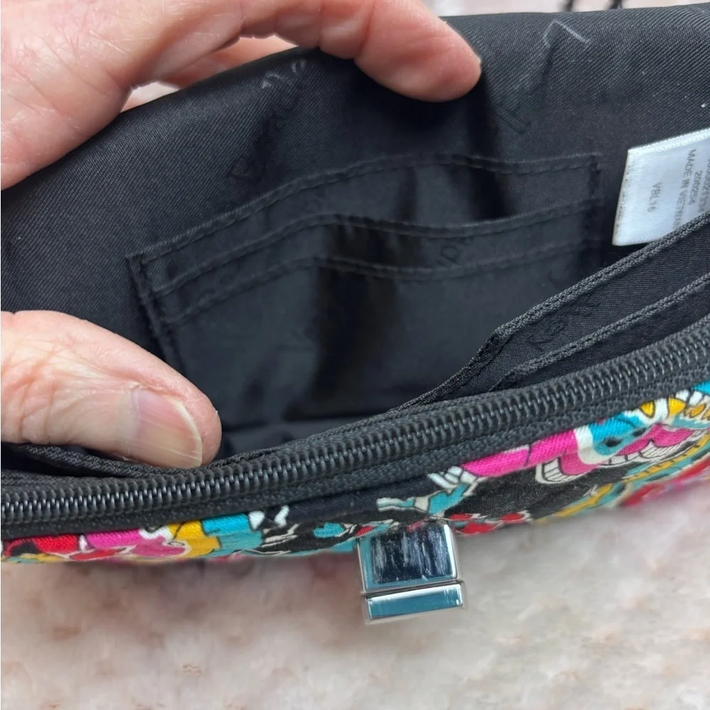 Vera Bradley Smartphone Turn lock Wallet